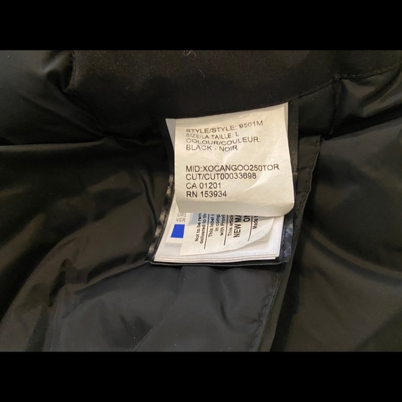 Brand New, Never worn Canada Goose Winter Parka. - Picture 2 of 7